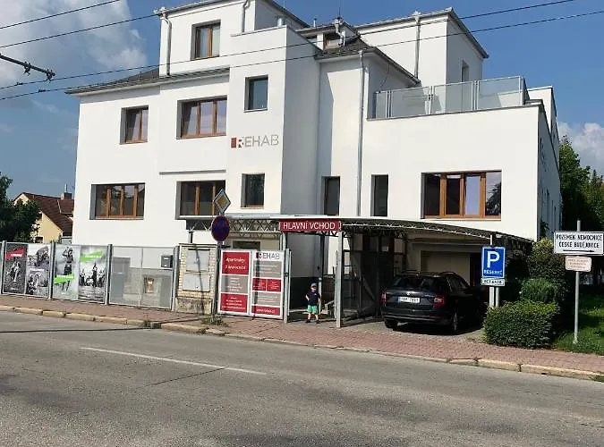 U Nemocnice Apartment *